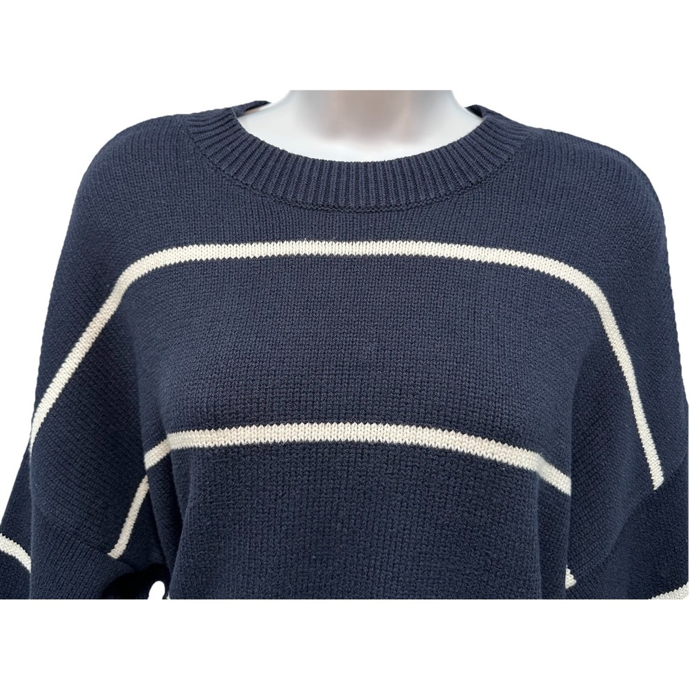Hollister Pullover Crop Sweater Women's Size Medium Navy Blue W/White Stripes - Picture 2 of 10